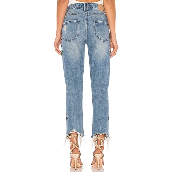 Tularosa Hailey Straight Leg Floral Print Jeans in Tala - Picture 4 of 15